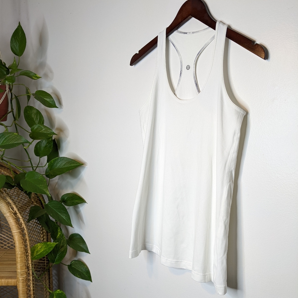 Lululemon Womens Workout Gym Yoga Workout Top in White Size 2-4